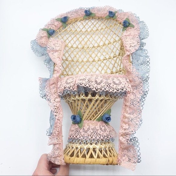Peacock Chair Mini Vintage Decor - Picture 1 of 12